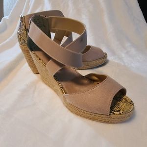 Cato woven wedge